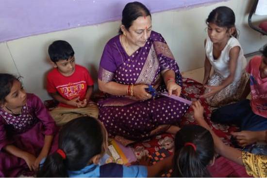 समर कैंप में रचनात्मकता और ज्ञान का संगम, खेल-खेल में सीख रहे बच्चे, कलेक्टर के निर्देश पर चल रही अभिनव पहल समर कैंप में रचनात्मकता और ज्ञान का संगम, खेल-खेल में सीख रहे बच्चे, कलेक्टर के निर्देश पर चल रही अभिनव पहल