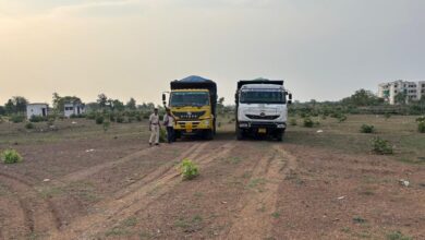 अवैध रेत परिवहन पर सख्ती: दो हाइवा वाहन जब्त, चालकों पर कार्रवाई जारी