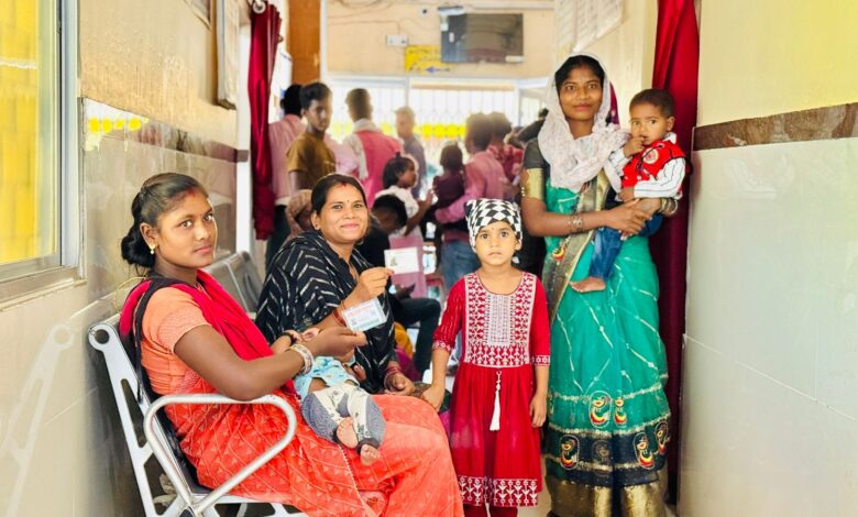 आयुष्मान महाभियान: कलेक्टर ने विभिन्न गॉवों का किया निरीक्षण,आमजनों से किया संवाद, परिवार के सभी सदस्यों का कार्ड बनाने के दिए निर्देश आयुष्मान महाभियान: कलेक्टर ने विभिन्न गॉवों का किया निरीक्षण,आमजनों से किया संवाद, परिवार के सभी सदस्यों का कार्ड बनाने के दिए निर्देश