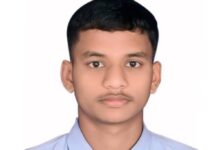 बारहवी बोर्ड मे रुपेश सिंह ने मुंगेली जिले में प्रथम स्थान प्राप्त किया