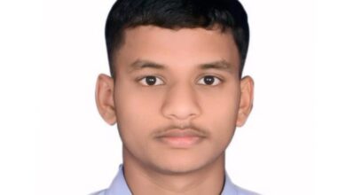 बारहवी बोर्ड मे रुपेश सिंह ने मुंगेली जिले में प्रथम स्थान प्राप्त किया