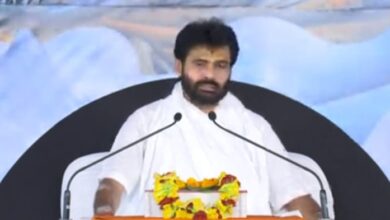 शिव महा पुराण कथा पर शहर मेँ निकली कलश यात्रा –