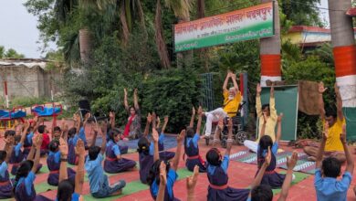 शासकीय प्राथमिक शाला मदनपुर में अंतर्राष्ट्रीय योग दिवस के अवसर पर योग अभ्यास किया