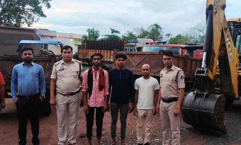 अवैध खनन पर प्रशासन की सख्ती: चन्दरगढ़ी और टेंगनागढ़ में जेसीबी व ट्रैक्टर जब्त