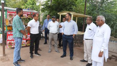 विधायक एवं कलेक्टर ने मुंगेली शहर में विभिन्न निर्माण कार्यों का किया अवलोकन