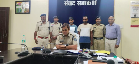 मुंगेली पुलिस की सटीक कार्रवाई फर्जी दस्तावेज़ गिरोह का भंडाफोड़,नौकरी दिलाने वाले अंतर्राज्यीय रैकेट का खुलासा मुंगेली पुलिस की सटीक कार्रवाई फर्जी दस्तावेज़ गिरोह का भंडाफोड़,नौकरी दिलाने वाले अंतर्राज्यीय रैकेट का खुलासा