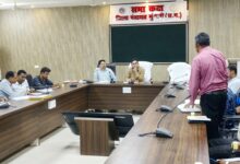पीएम जनमन अंतर्गत आवास निर्माण की प्रगति की जिला पंचायत सीईओ ने की समीक्षा