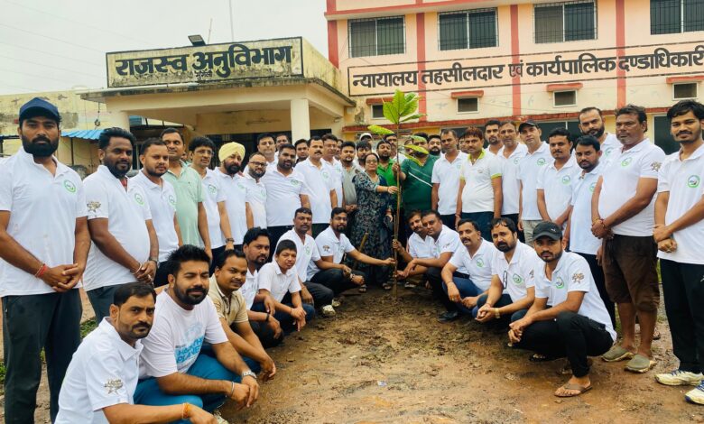 तहसील कार्यालय में हरियर मुंगेली अभियान का तृतीय चरण सम्पन्न,