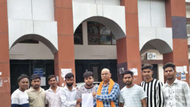 भारी वाहनों की रफ्तार बनी जानलेवा, कलेक्टर को सौंपा गया ज्ञापन