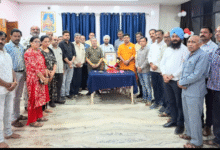 पद्मश्री डॉ सुरेंद्र दुबे को आगर साहित्य समिति मुंगेली व राष्ट्रीय कवि संगम मुंगेली की ओर से भावभीनी श्रद्धांजलि